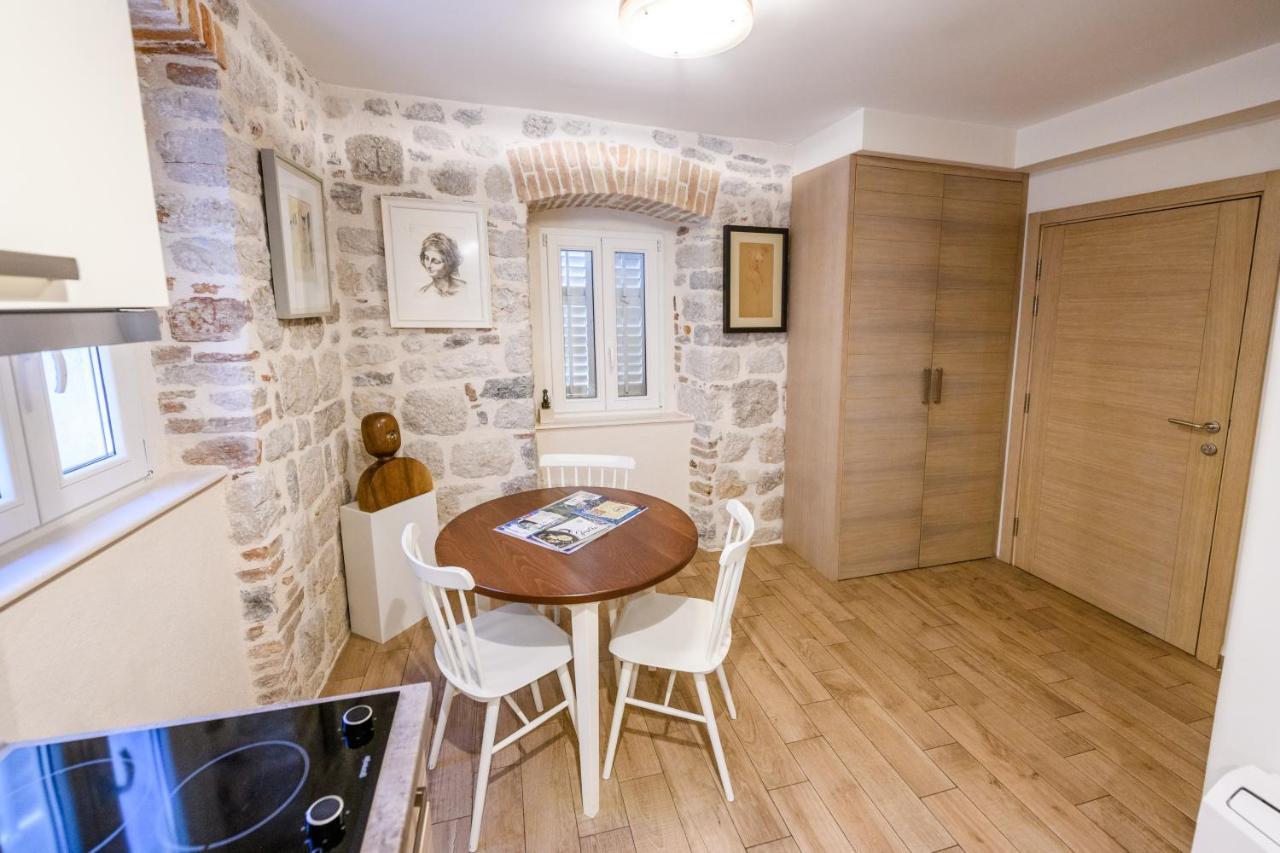 Apartmani Art Karampana Kotor Exterior foto