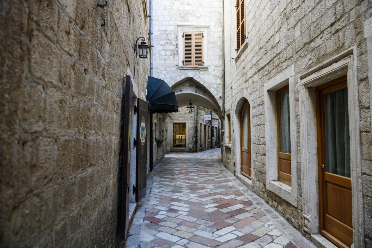 Apartmani Art Karampana Kotor Exterior foto
