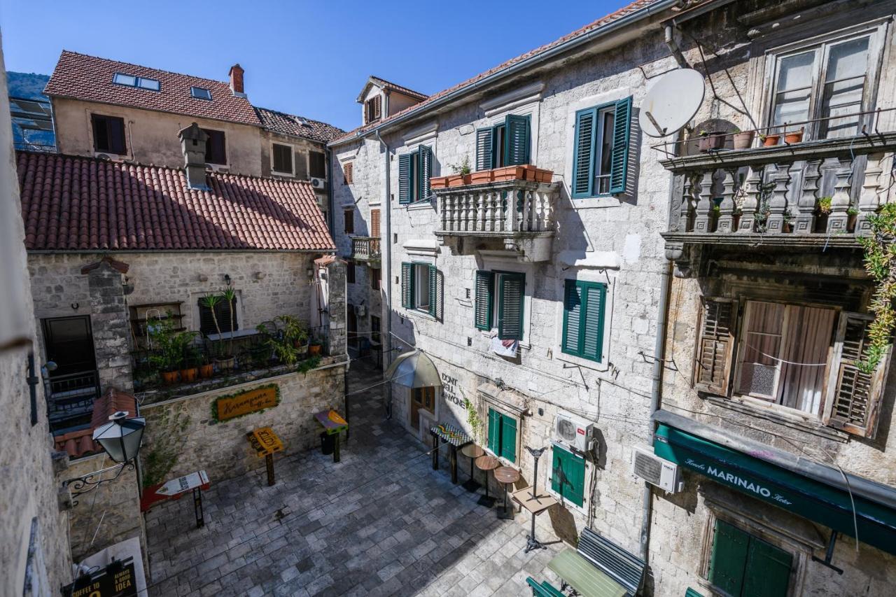 Apartmani Art Karampana Kotor Exterior foto